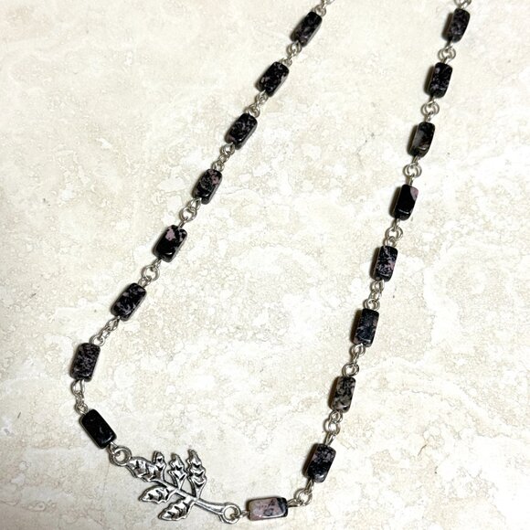 Genuine Gemstone Black Pink Rhodonite w/ Silver Leaf Branch Charm Short Necklace - Picture 7 of 15